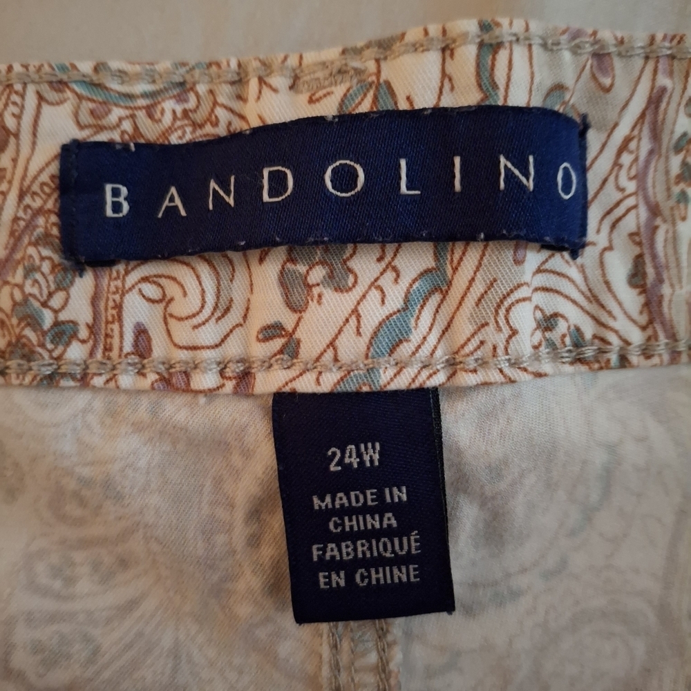 Bandolino Multicolor Paisley Shorts - Picture 5 of 10
